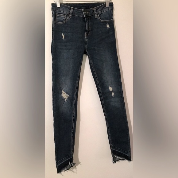 ZARA- ladies mid-rise skinny stretch holes jeans - Picture 2 of 4